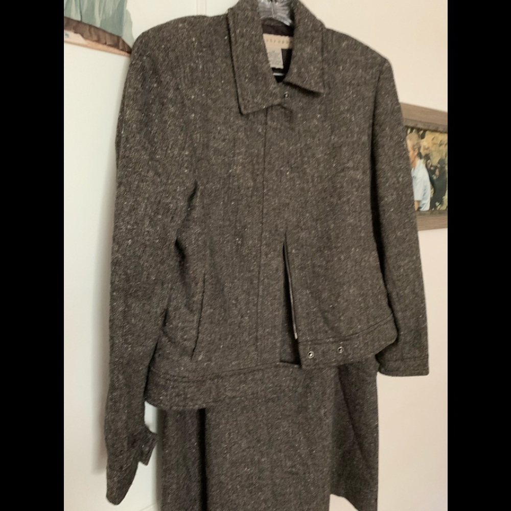 Apostrophe size 12 dress suit jacket & skirt